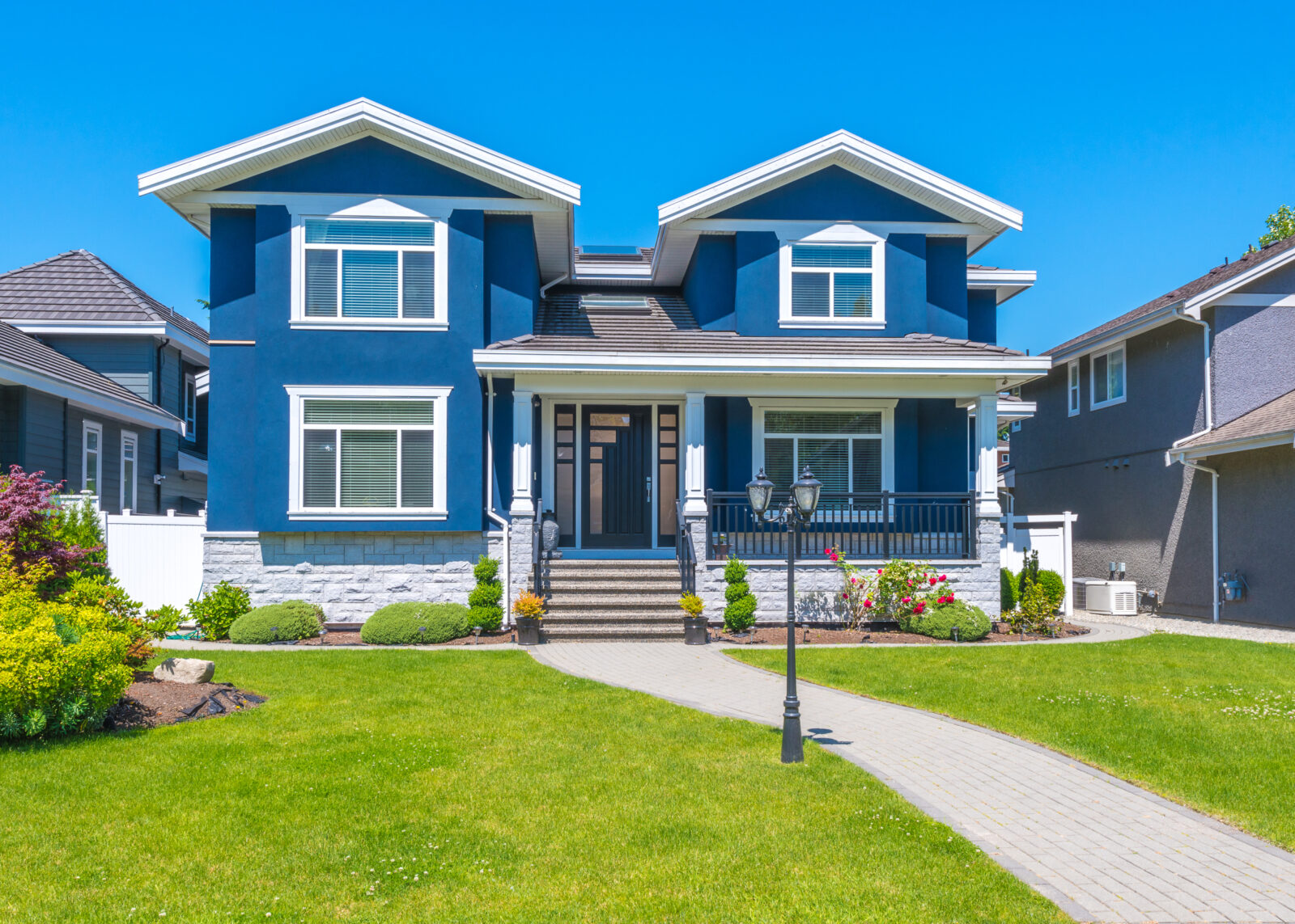 How Long Does Exterior Paint Last? A Guide to Maintaining Your Home’s