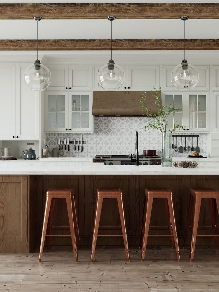 Traditional,Large,L-shaped,Kitchen,With,Large,Island,And,Kitchen,Appliances.