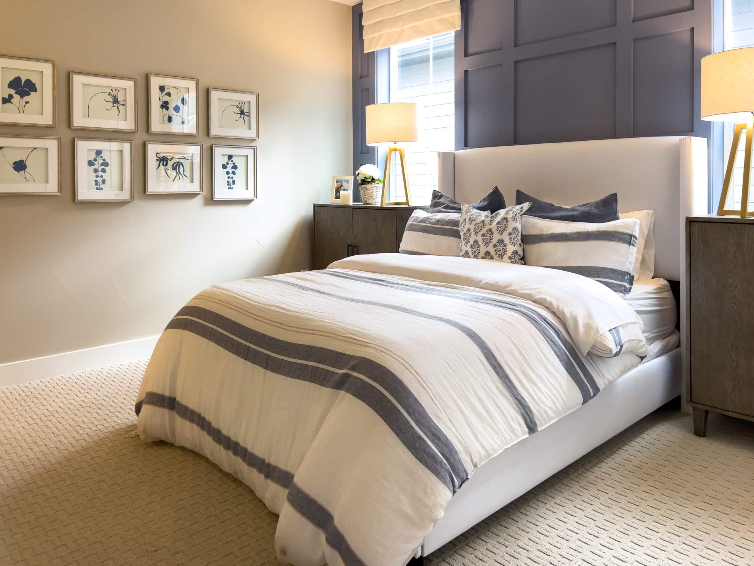 Universal Khaki SW 6150, Warm Minimalism 2026, surface preparation, interior paint trends 2026, DIY vs professional painting cost.