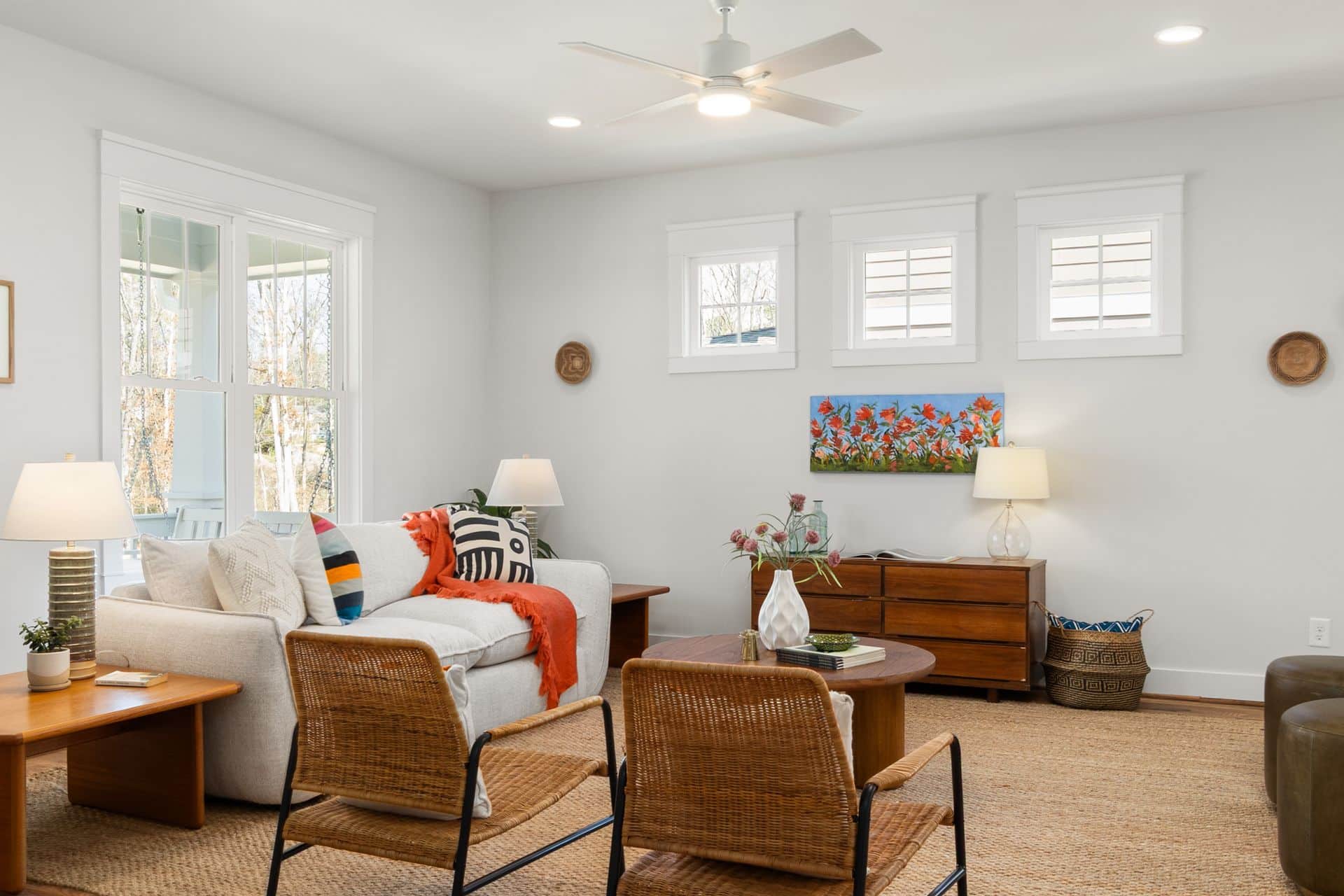 Paint Colors That Make a Room Look Bigger
